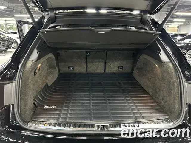 Bentley Bentayga 2020 — Photo 19/20