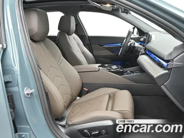 BMW 5 Series 2025 — ფოტო 3/20