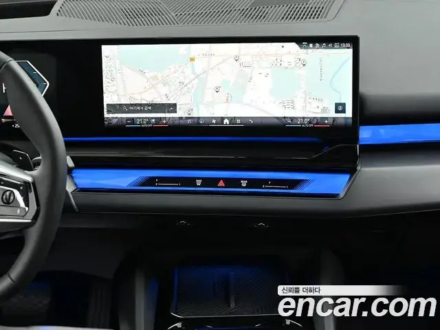 BMW 5 Series 2025 — ფოტო 16/20