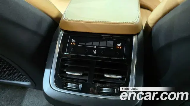 Volvo S90 2019 — Şəkil 12/33