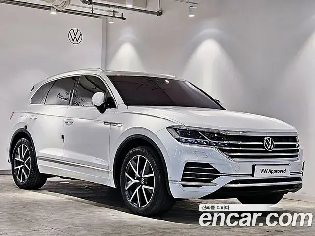 Volkswagen Touareg 2023 — Фото 15/15