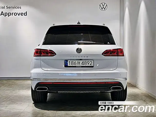 Volkswagen Touareg 2023 — Фото 3/15