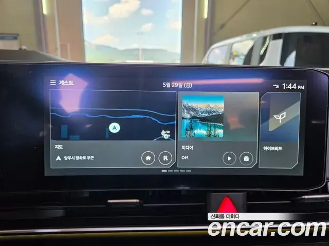 Kia Carnival 2024 — Şəkil 19/20