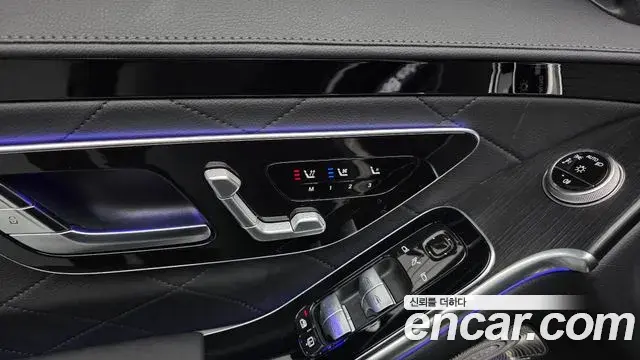 Mercedes-Benz S-Class 2025 — Photo 9/35