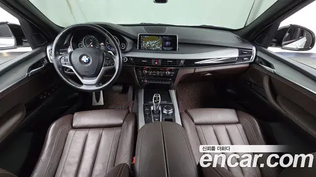 BMW X5 2018 — Фото 7/20