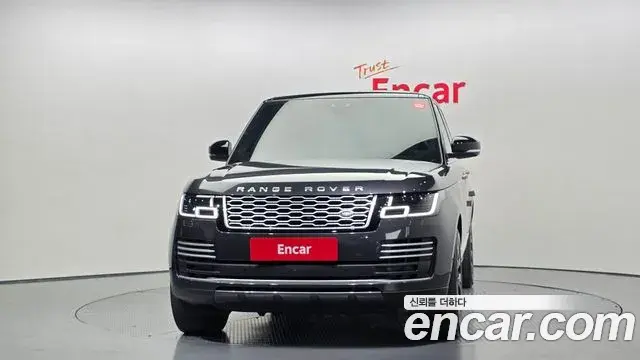 Land Rover Range Rover 2019 — Photo 4/19