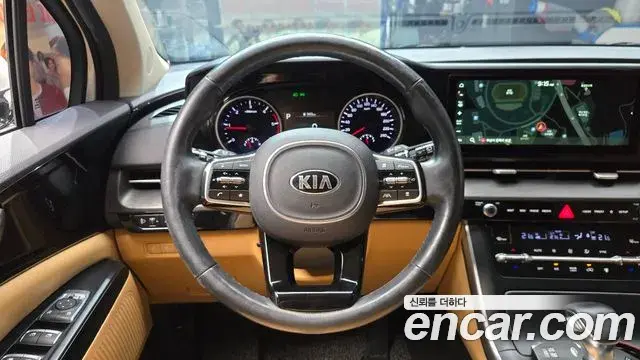 Kia Carnival 2021 — Photo 13/20