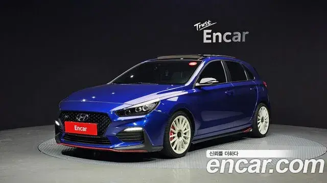Hyundai i30 2019 — Фото 1/20