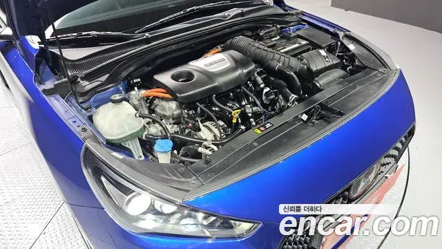 Hyundai i30 2019 — Photo 18/34
