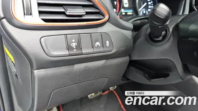 Hyundai i30 2019 — Photo 21/34