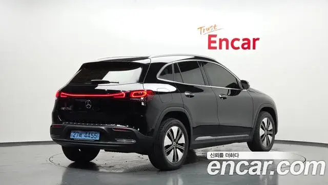 Mercedes-Benz EQA 2021 — Şəkil 16/20