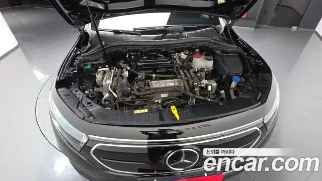 Mercedes-Benz EQA 2021 — Şəkil 19/20