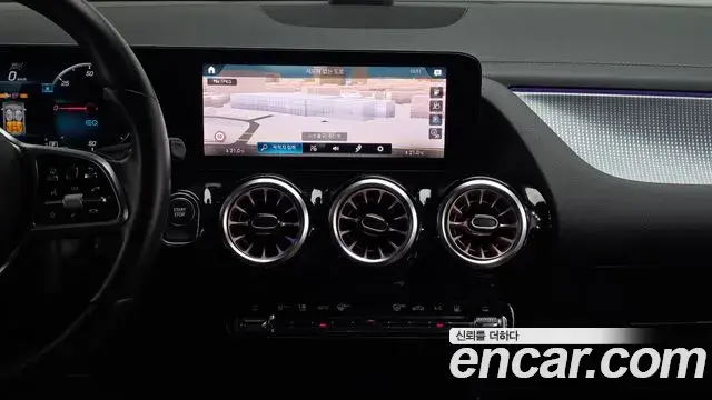 Mercedes-Benz EQA 2021 — Şəkil 7/20
