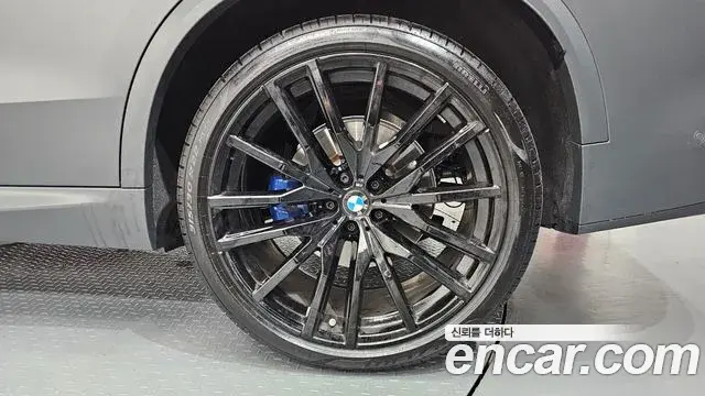 BMW X5 2025 — Şəkil 27/42