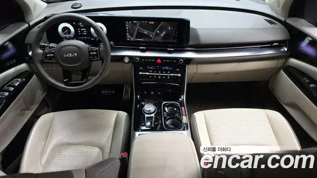 Kia Carnival 2023 — Şəkil 17/20