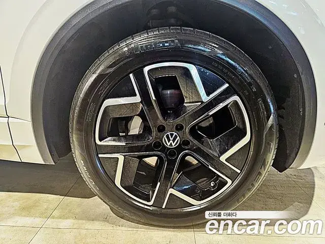 Volkswagen Touareg 2024 — Şəkil 14/14