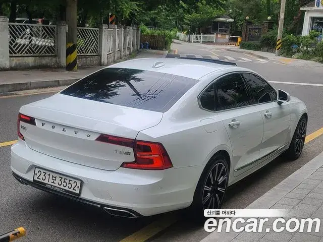 Volvo S90 2019 — ფოტო 19/20