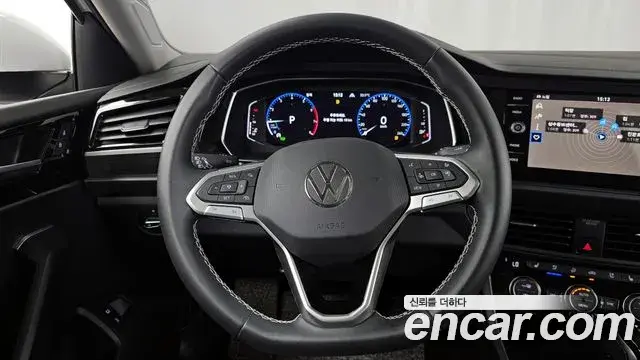 Volkswagen Jetta 2022 — ფოტო 12/32
