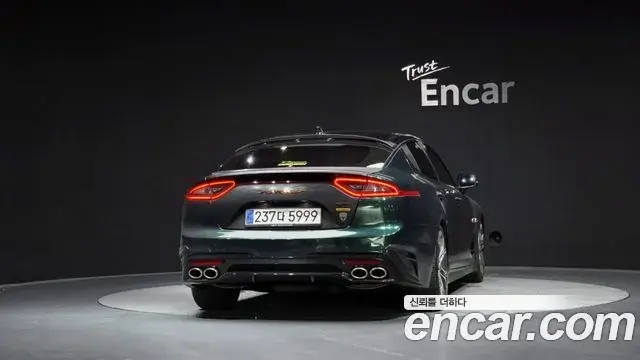 Kia Stinger 2018 — Фото 4/20