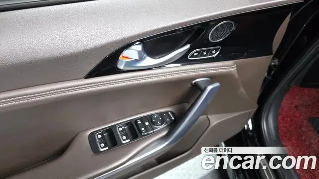 Kia Stinger 2018 — Şəkil 9/36