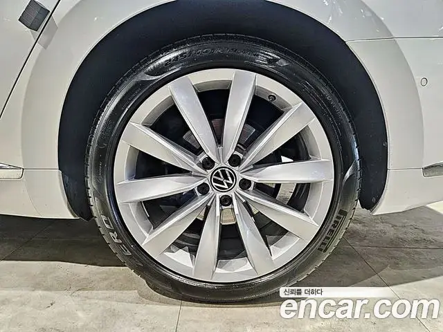 Volkswagen Arteon 2023 — ფოტო 9/15