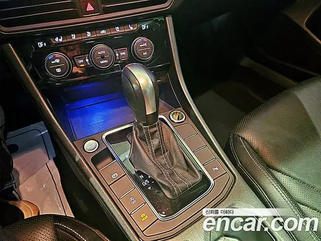 Volkswagen Jetta 2021 — ფოტო 6/13