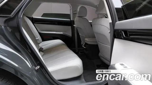 Hyundai Grandeur Hybrid 2023 — Şəkil 19/34
