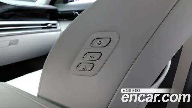 Hyundai Grandeur Hybrid 2023 — Şəkil 28/34