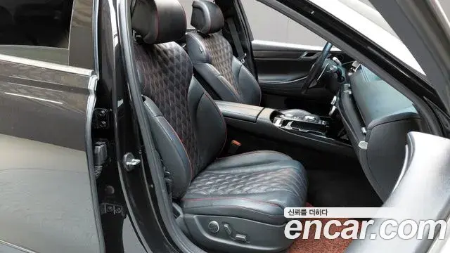 Genesis G80 2023 — Şəkil 12/38