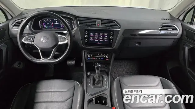 Volkswagen Tiguan 2021 — Şəkil 20/30