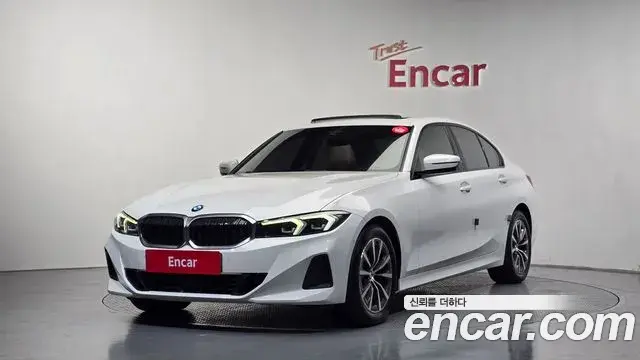 BMW 3 Series 2023 — ფოტო 3/33