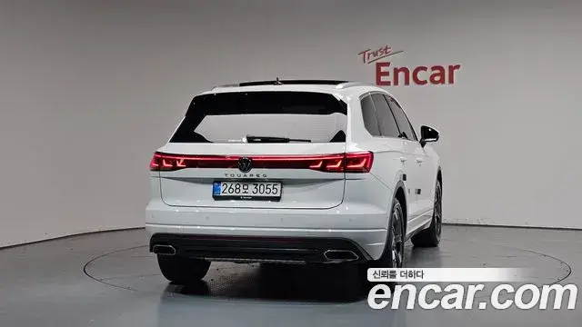 Volkswagen Touareg 2024 — Photo 21/38