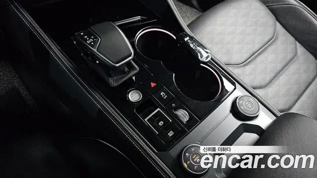Volkswagen Touareg 2024 — Photo 19/38