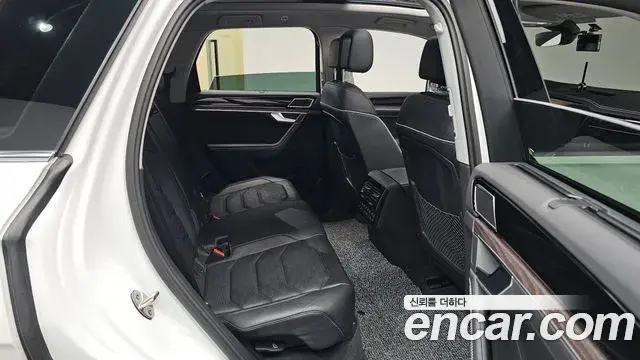 Volkswagen Touareg 2024 — Photo 15/38