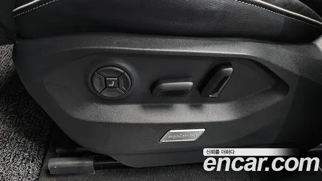 Volkswagen Touareg 2024 — Photo 4/38