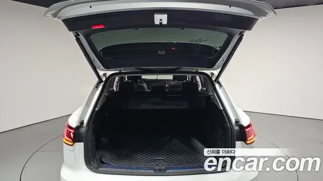 Volkswagen Touareg 2024 — Photo 27/38
