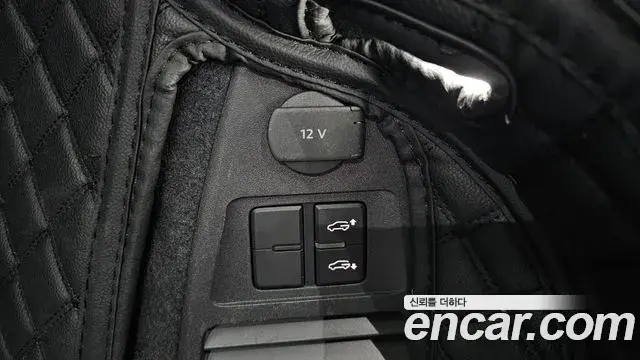 Volkswagen Touareg 2024 — Photo 34/38