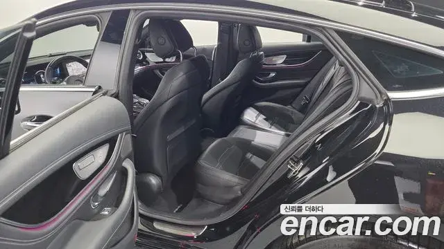 Mercedes-Benz AMG GT 2021 — Фото 11/20