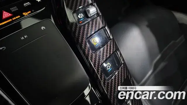 Mercedes-Benz AMG GT 2021 — Фото 16/20
