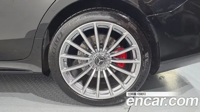 Mercedes-Benz AMG GT 2021 — Şəkil 4/33