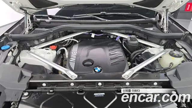 BMW X5 2025 — ფოტო 15/35