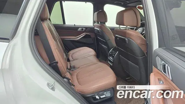 BMW X5 2025 — ფოტო 14/35