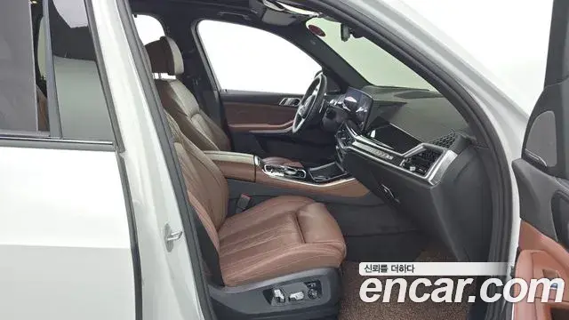 BMW X5 2025 — ფოტო 23/35