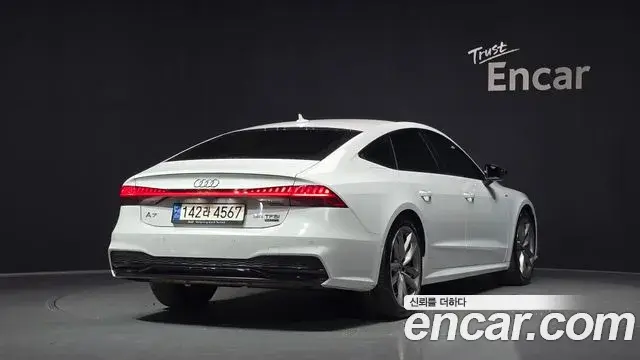 Audi A7 2023 — Фото 2/20