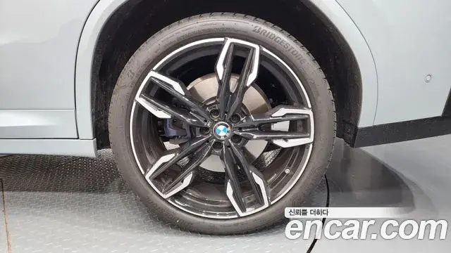BMW X4 2025 — Photo 5/37