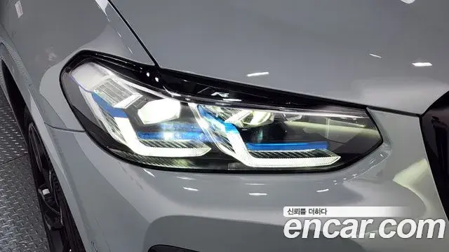 BMW X4 2025 — Photo 31/37
