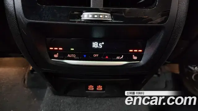 BMW X4 2025 — Photo 34/37