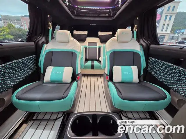 Kia Carnival 2025 — Photo 9/16