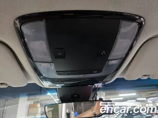 Hyundai Staria 2023 — Photo 12/20