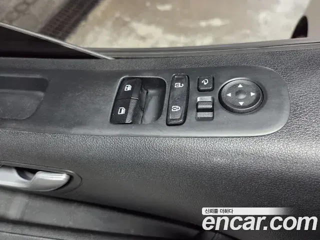 Hyundai Staria 2023 — Photo 13/20